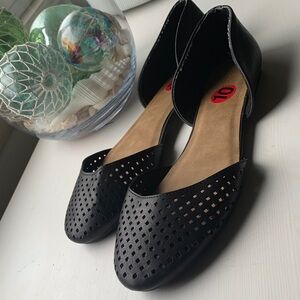 BAMBOO Black Perforated Flats